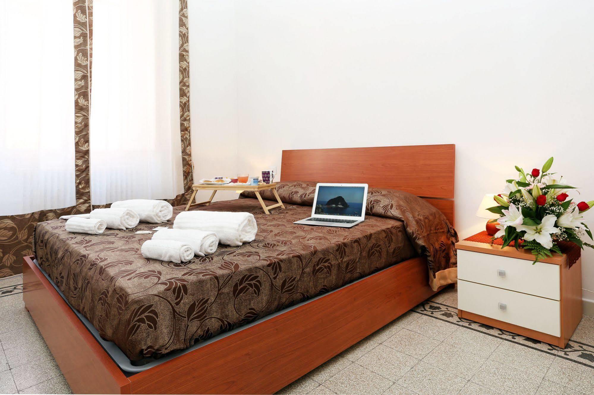 Bells Of Rome Otel Dış mekan fotoğraf
