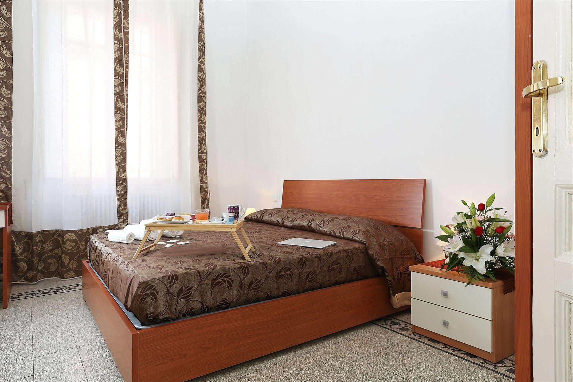 Bells Of Rome Otel Dış mekan fotoğraf